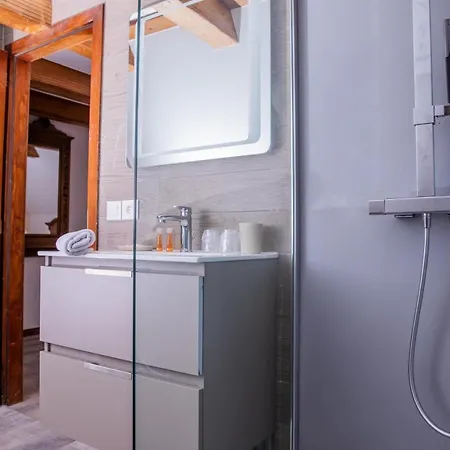 Les D'hassen Apartment